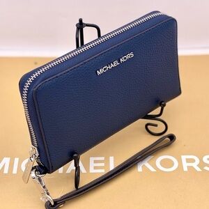 MICHAEL KORS LARGE FLAT WALLET MULTIFUNCTIONAL PHONE CASE NAVY